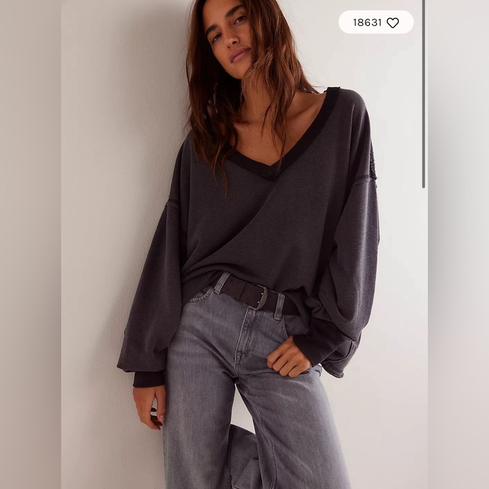 Free People Black Oversized Sweatshirt - NWOT🖤